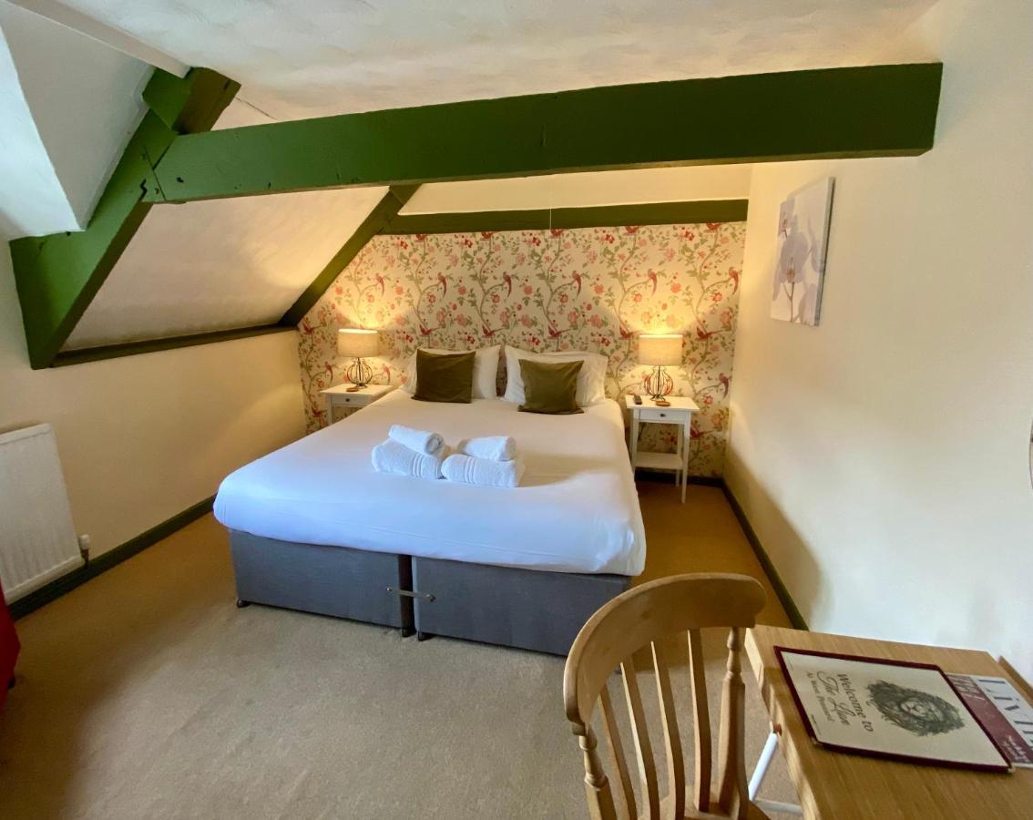 The Lion At West Pennard Hotel Luaran gambar A room at the Old Mill